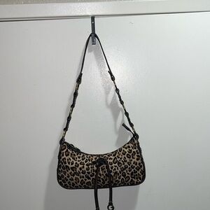 Guess Leopard print shoulder bag